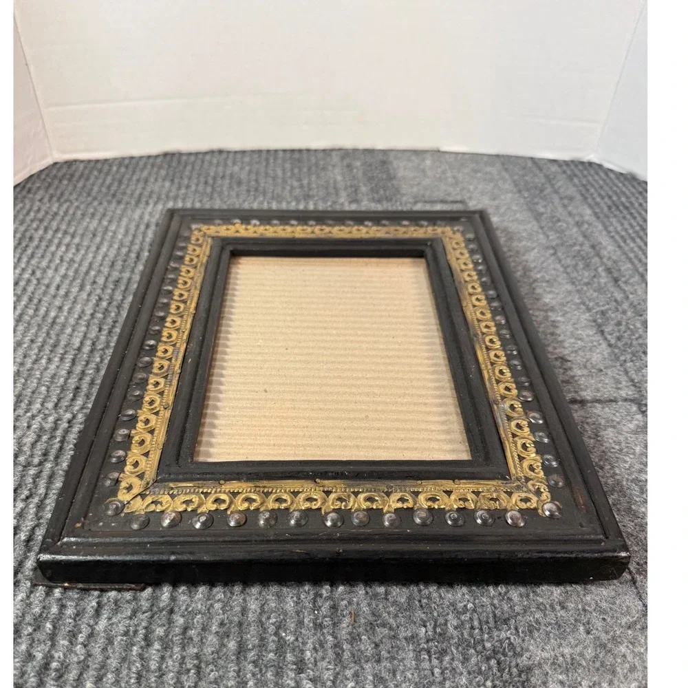 Vintage Black Wood Picture Frame Gold Brass Scrolled Inlay Studded 5x7 Opening